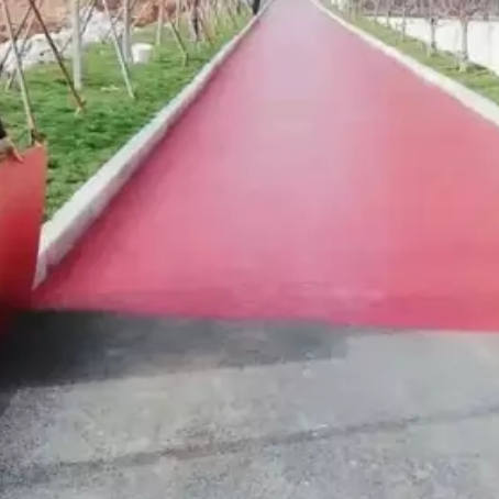 沧州​ 彩色路面喷涂翻新是一种低成本